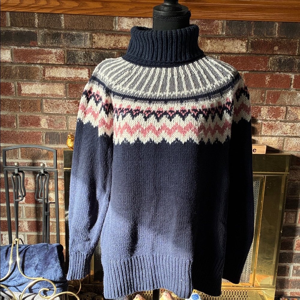 LOFT Navy and White Turtleneck Sweater #B